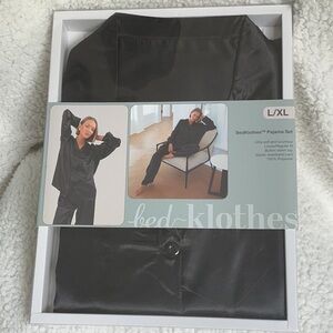 NEW in box - BedKlothes Black Pajama Set Size L/XL